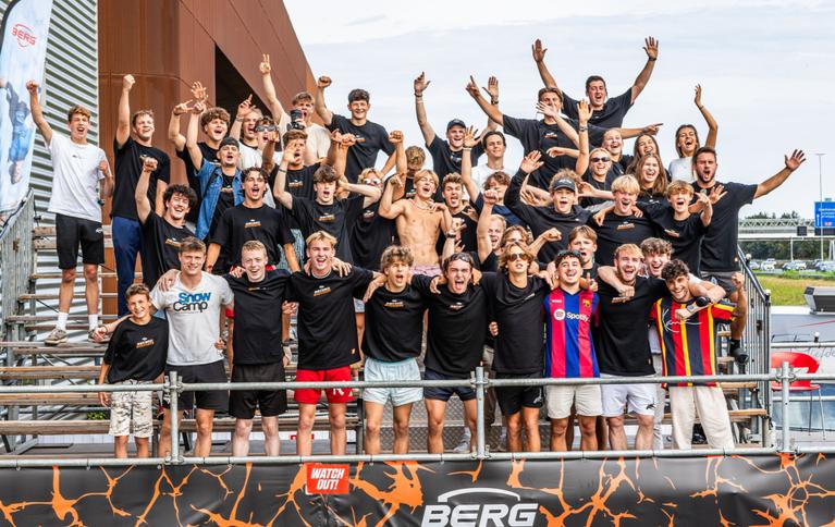 Foto de grupo de los participantes en el evento BERG Record Breakers